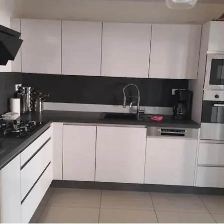 Nyaraló Ma Maison Que J'aime *